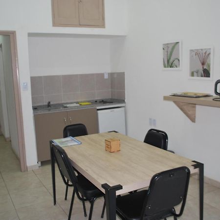 Multiespacio Center Сан-Фернандо-дель-Валье-де-Катамарка Номер фото